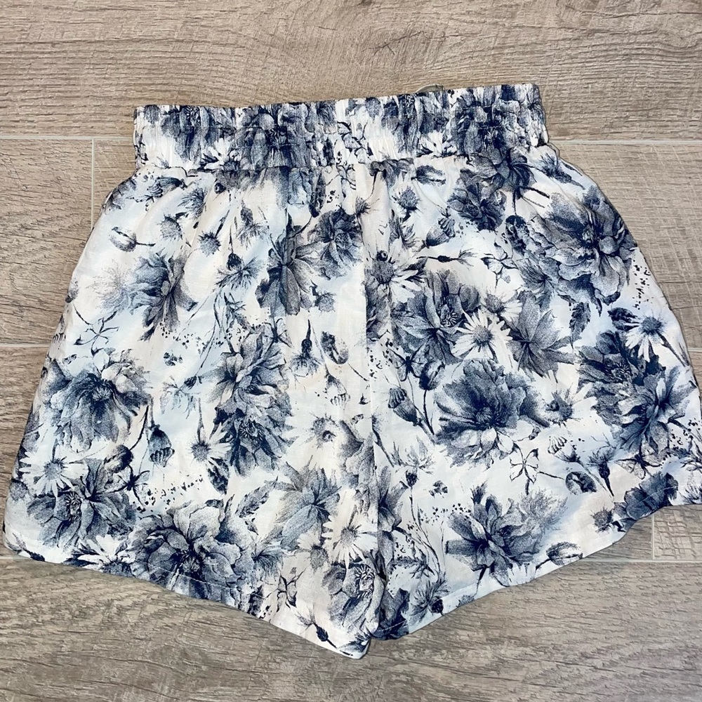 ACOA Drawstring Shorts - Picture 2 of 5